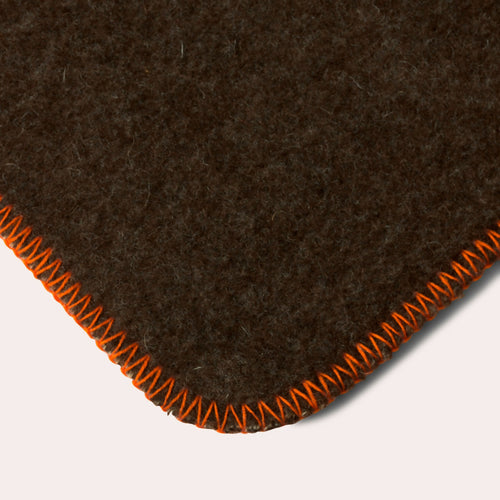 plaid_madres_haute_laine_naturelle_chocolat_finition_tangerine_midipy copie | EMPREINTES Paris - EMPREINTES Paris