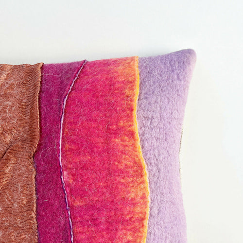 coussin_collection_strates_roses_viii_accords_feutres copie | EMPREINTES Paris - EMPREINTES Paris