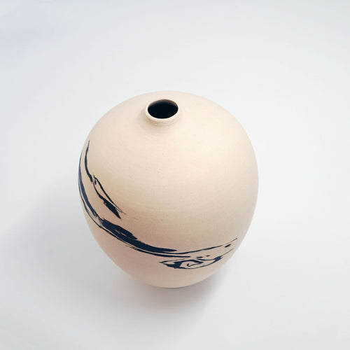 Vase blanc et noir - série Nuages III | EMPREINTES Paris - EMPREINTES Paris