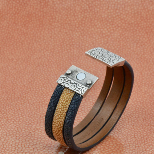 manchette_telu_en_galuchat_sylvie_zarnowski copie | EMPREINTES Paris - EMPREINTES Paris