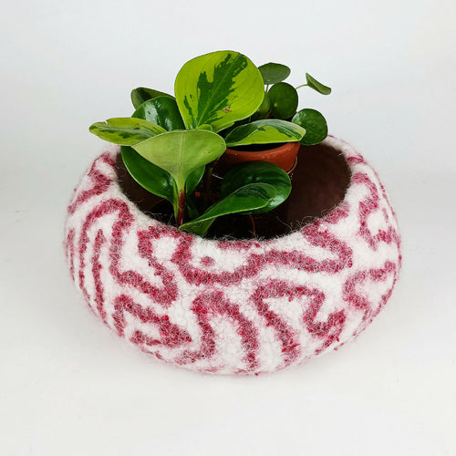 vide_poche_oursin_ecru_decor_ondulant_rouge_en_feutre_de_laine_atelier_lanzetta copie | EMPREINTES Paris - EMPREINTES Paris