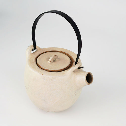 theiere_en_gres_blanc_cassecreme_potje copie | EMPREINTES Paris - EMPREINTES Paris
