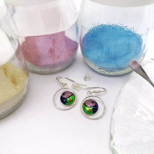 Boucles d'oreilles en émail sur feuille d'argent bleu, vert, mauve | EMPREINTES Paris - EMPREINTES Paris
