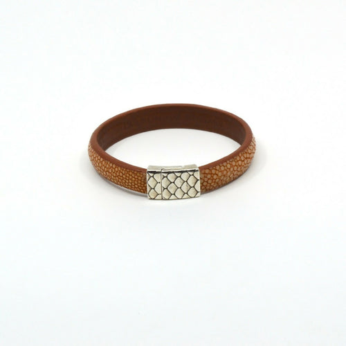 bracelet_en_galuchat_camel_fermoir_sirena_sylvie_zarnowski copie | EMPREINTES Paris - EMPREINTES Paris