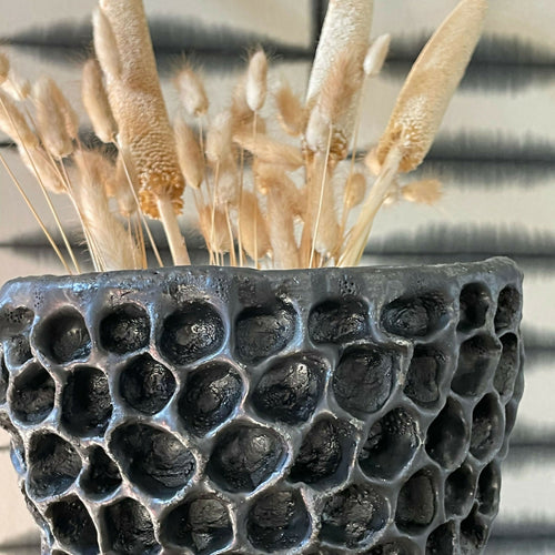 Pot sculpture Aérolithe | EMPREINTES Paris - EMPREINTES Paris