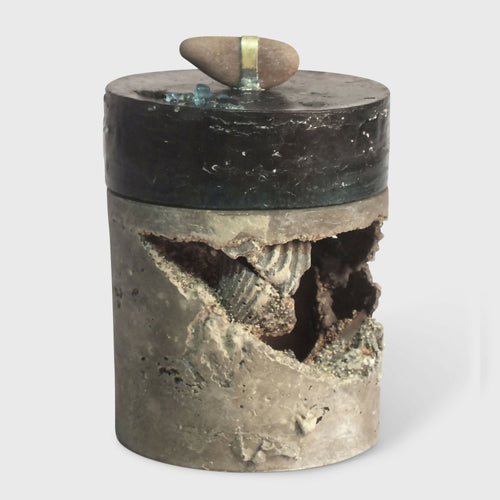 boite_marine_avec_galet_jean_gazdac | EMPREINTES Paris - EMPREINTES Paris