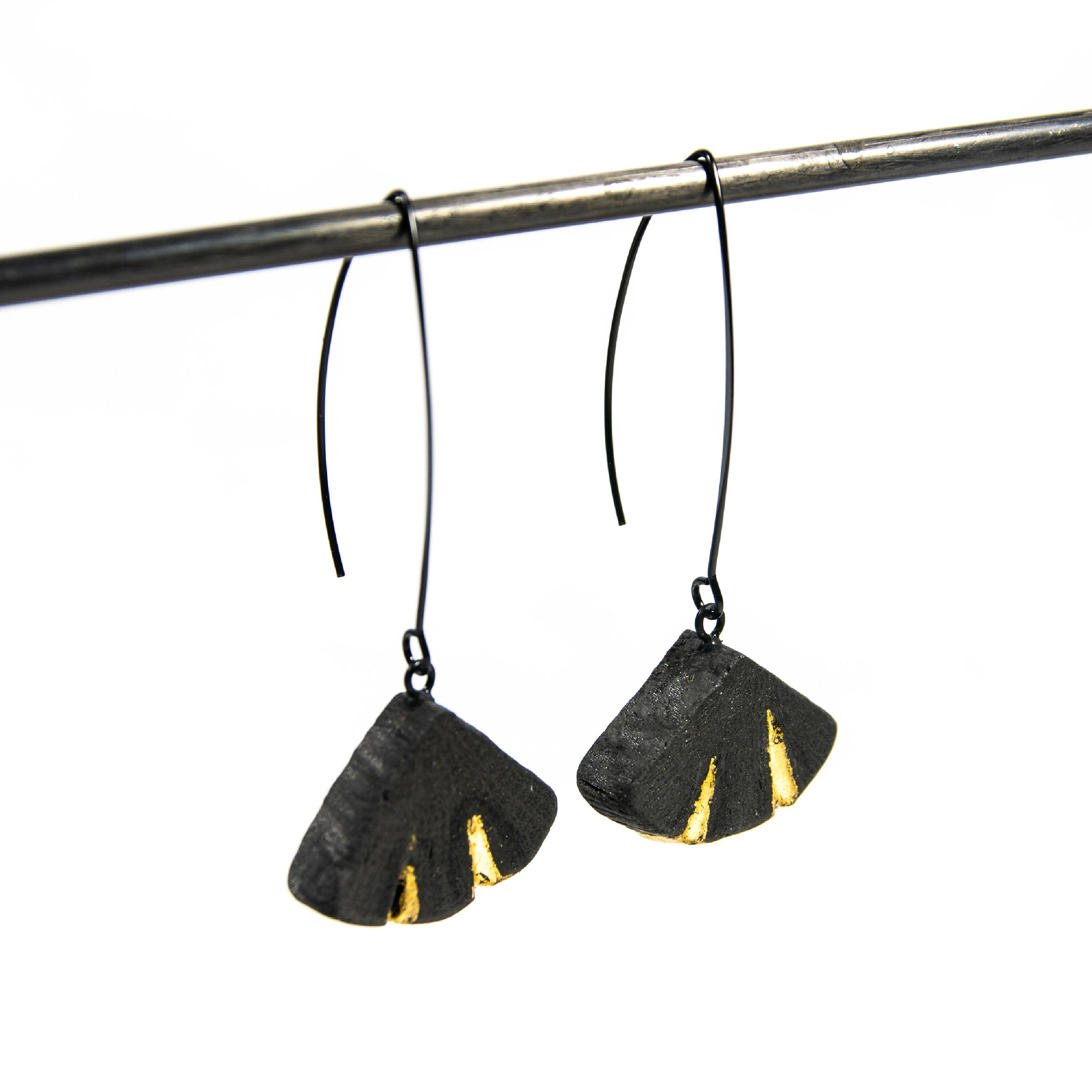 Boucles d’oreilles KURO-KIN-FULI-KINTSUGI-GINKO 1 | EMPREINTES Paris
