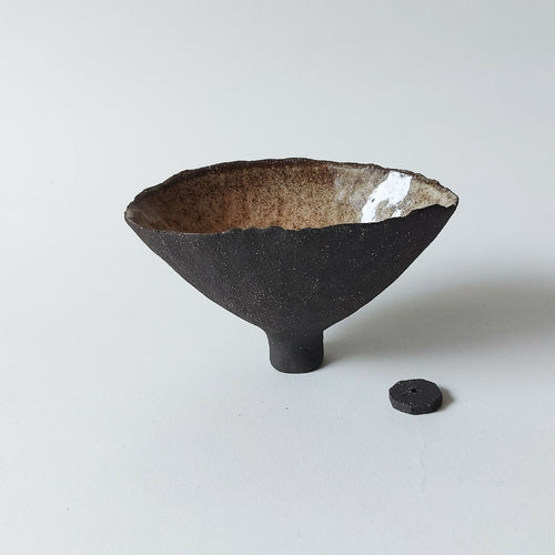 Pétale noir - porte-encens (avec un mini disque) | EMPREINTES Paris - EMPREINTES Paris