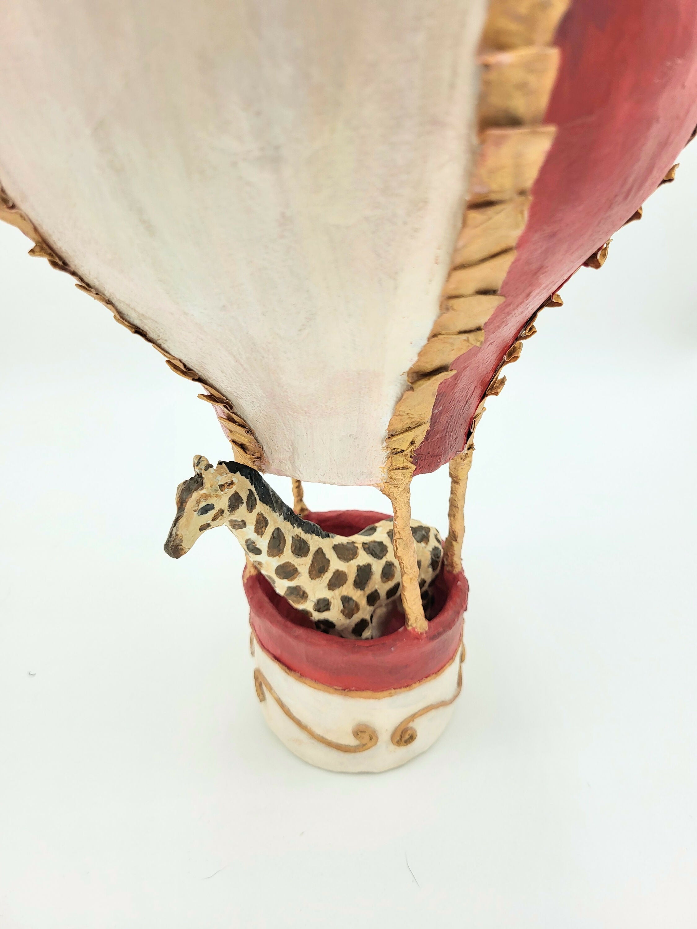 OuIrWfyttD | EMPREINTES Paris