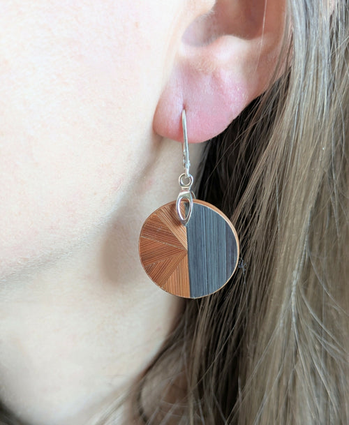 boucles_doreilles_rondes_avec_marqueterie_cuivre_et_gris_crochets_argent_jerome_ebenisterie copie | EMPREINTES Paris - EMPREINTES Paris