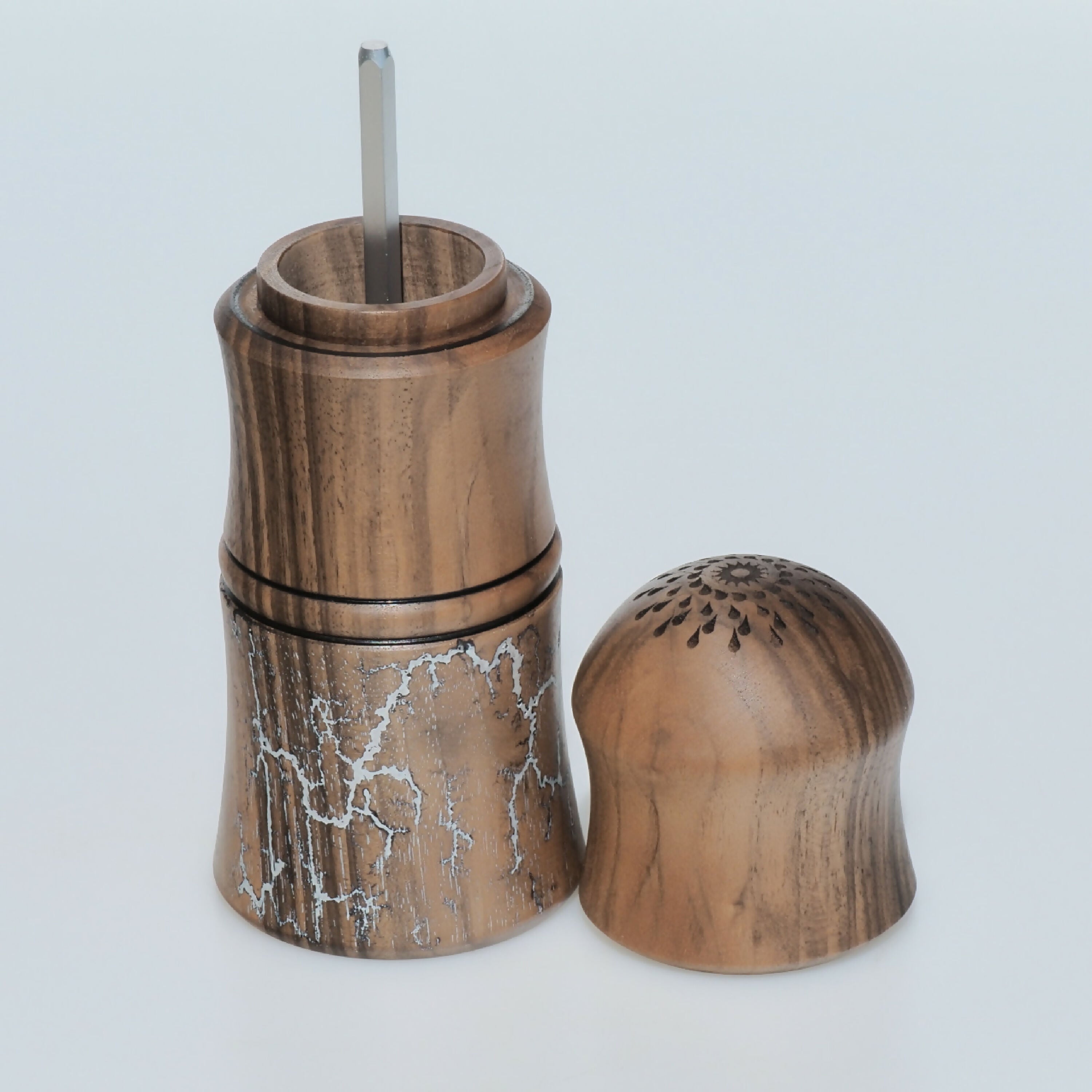 moulin_a_poivre_en_noyer_latelier_du_mercantour | EMPREINTES Paris