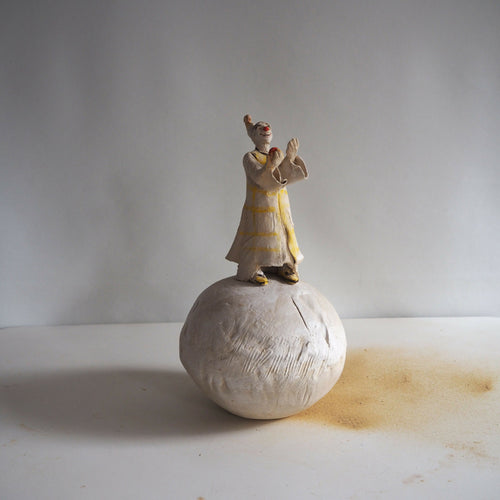 sculpture_clown_jongleur_sur_boule_marie_helene_valladeh copie | EMPREINTES Paris - EMPREINTES Paris