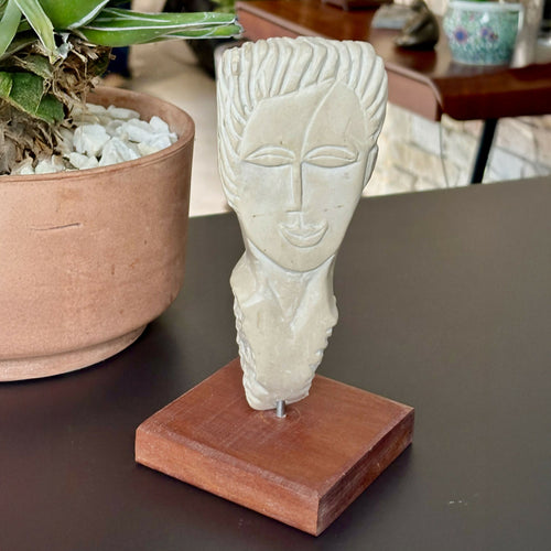 Figurine 19 en pierre calcaire de l'île de Ré | EMPREINTES Paris - EMPREINTES Paris