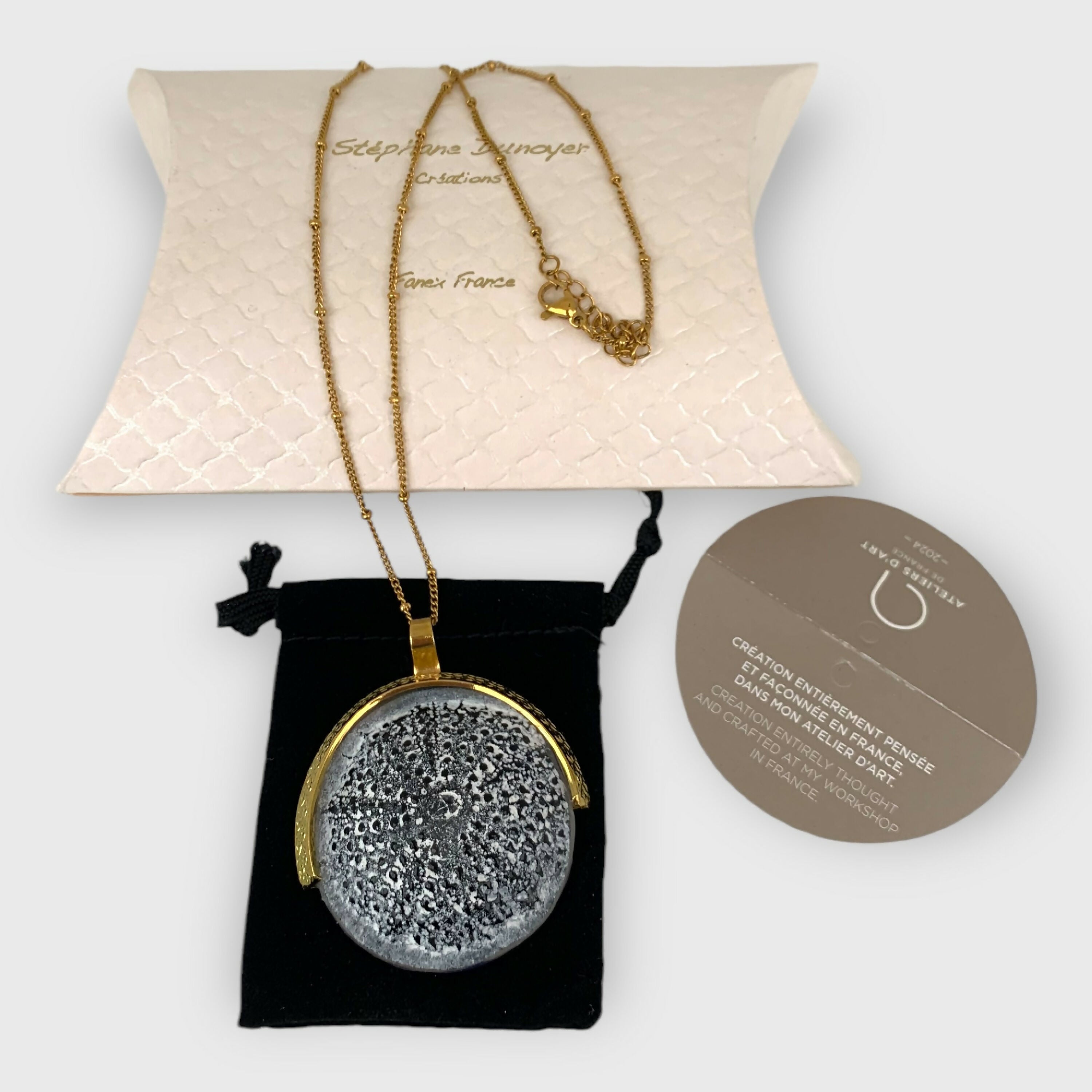 oursin, marin, coquillage, crustacé, collier pour femme, idee cadeau pour elle, saint Valentin, piece unique, bijoux cristal, pate de verre | EMPREINTES Paris