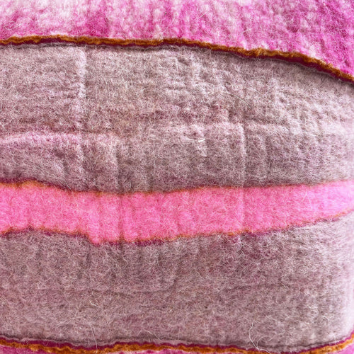 coussin_collection_strates_roses_iv_accords_feutres copie | EMPREINTES Paris - EMPREINTES Paris