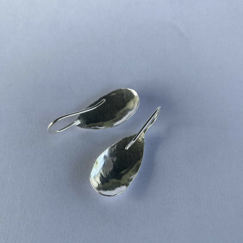 boucles_doreilles_teardrop_en_argent_massif_martele_forme_de_gouttes_artyssia copie | EMPREINTES Paris - EMPREINTES Paris