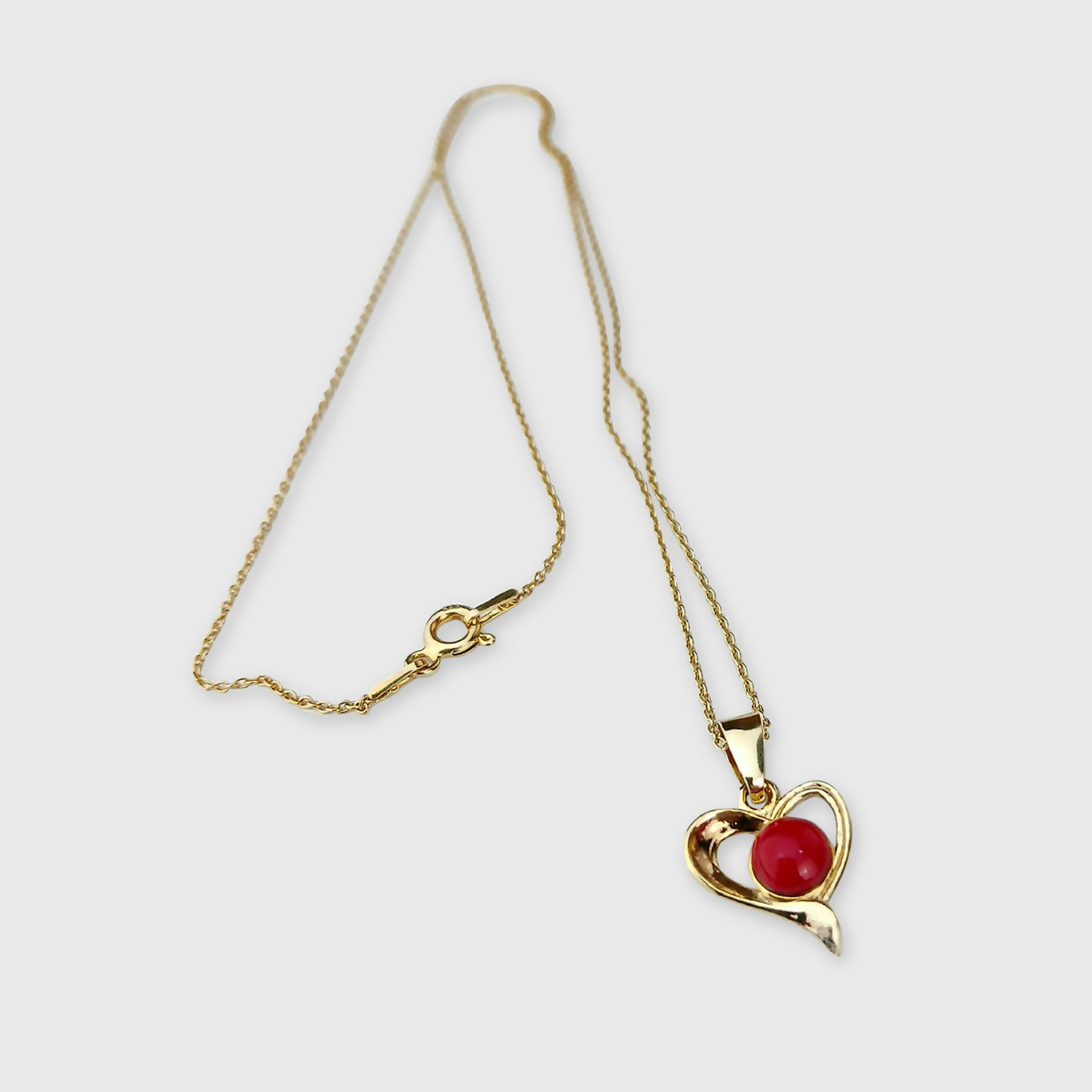 collier_coeur_rouge_en_email_et_argent_plaque_or_les_emaux_arediens_lemail_grand_feu_de_limoges copie | EMPREINTES Paris