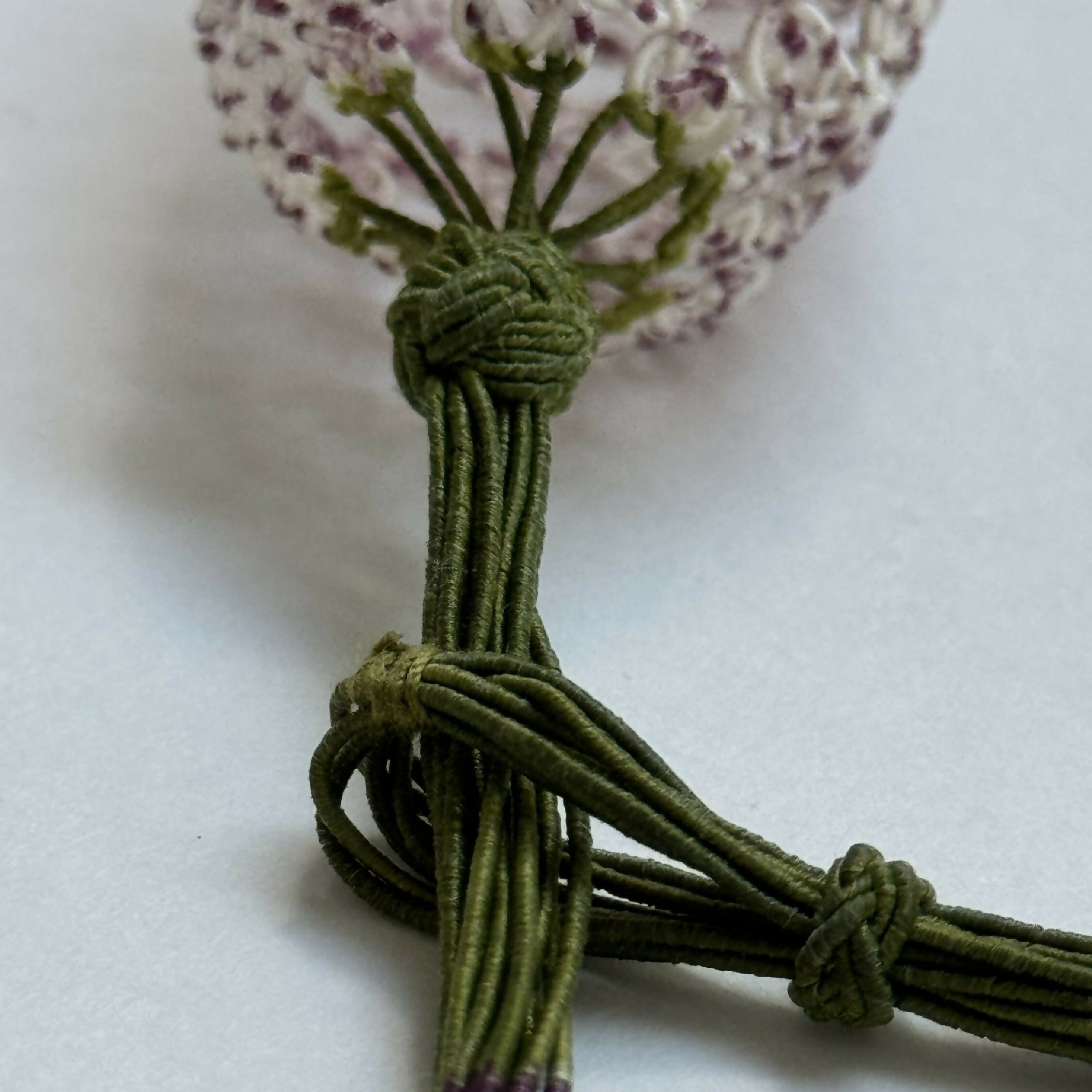 Collier en soie tulipe | EMPREINTES Paris