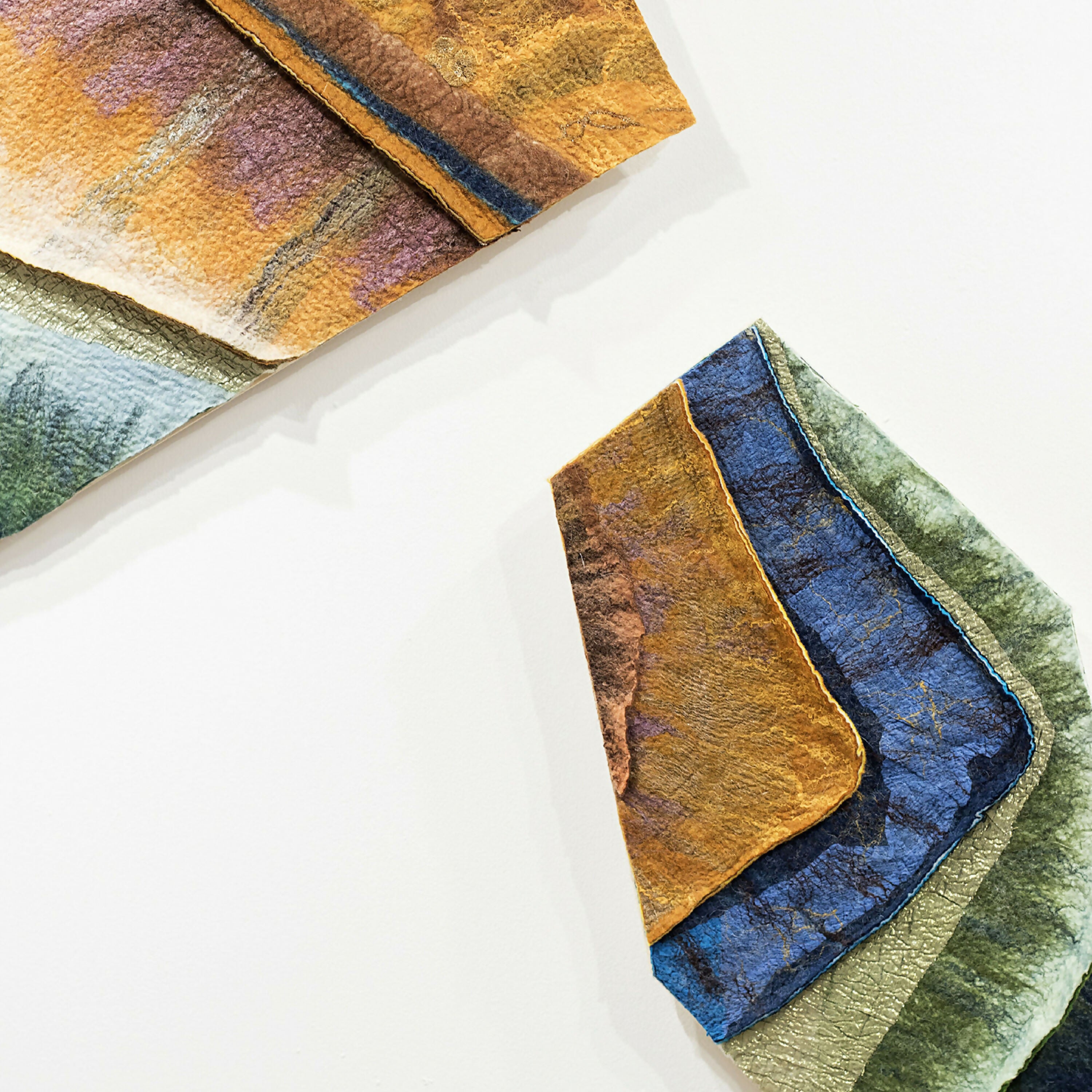 panneau_decoratif_en_laine_feutree_geological_felt_i_accords_feutres copie | EMPREINTES Paris