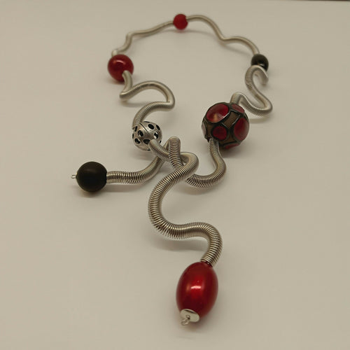 collier_boa_rouge_sandrine_giraud_creations1 copie | EMPREINTES Paris - EMPREINTES Paris
