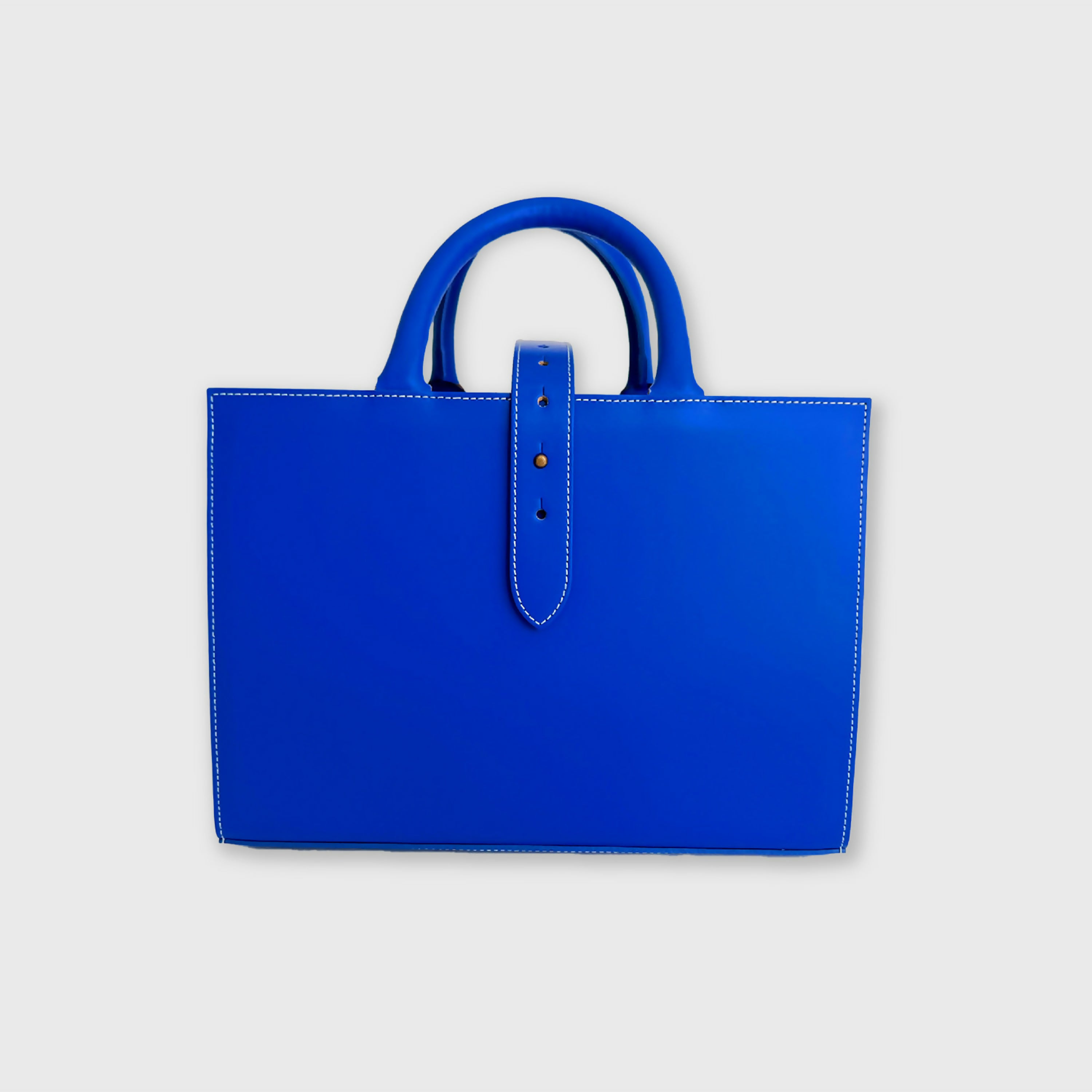 porte_revues_en_cuir_bleu_mediterranee_midipy copie | EMPREINTES Paris