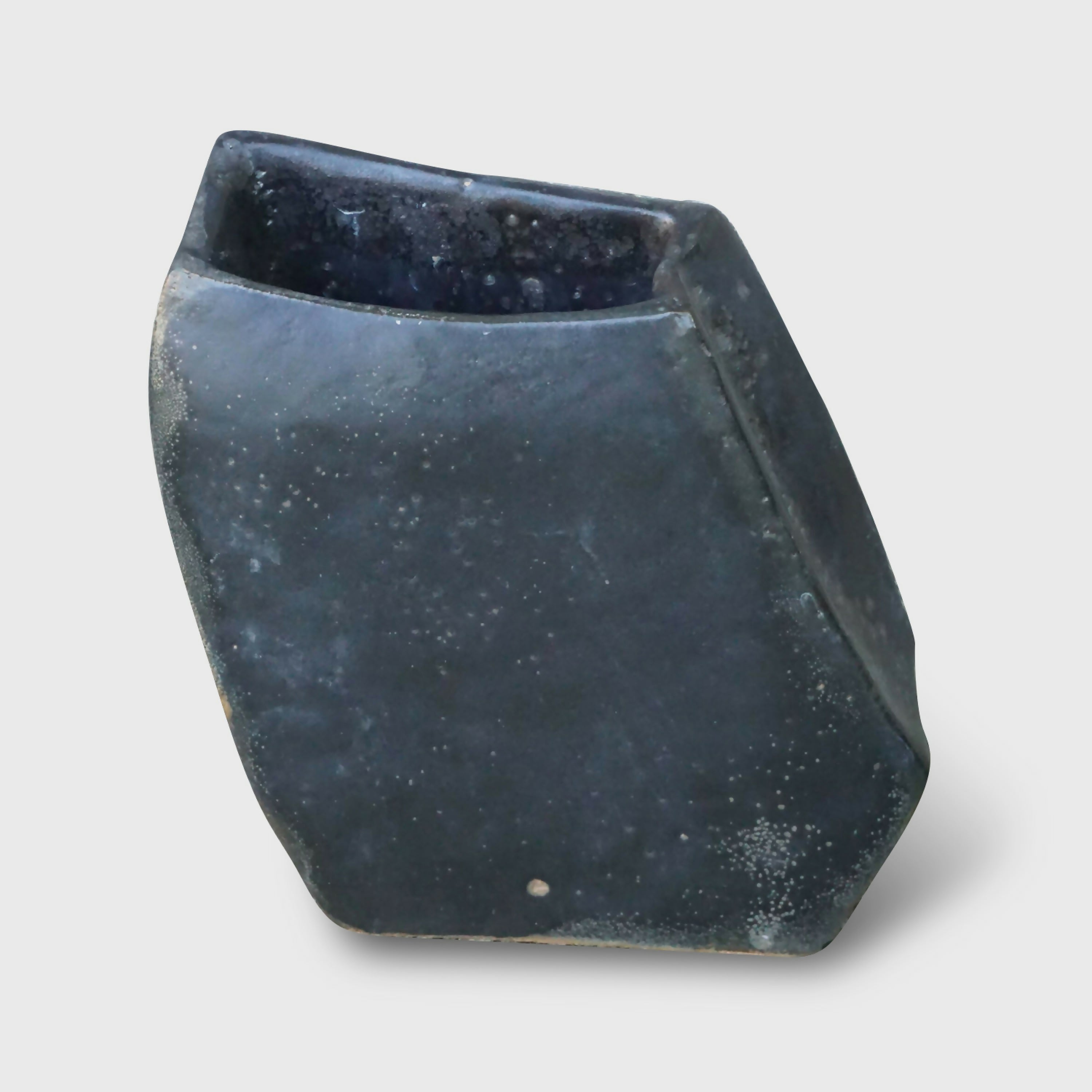 vase_sculpture_a_une_ouverture_terre_denvies copie | EMPREINTES Paris