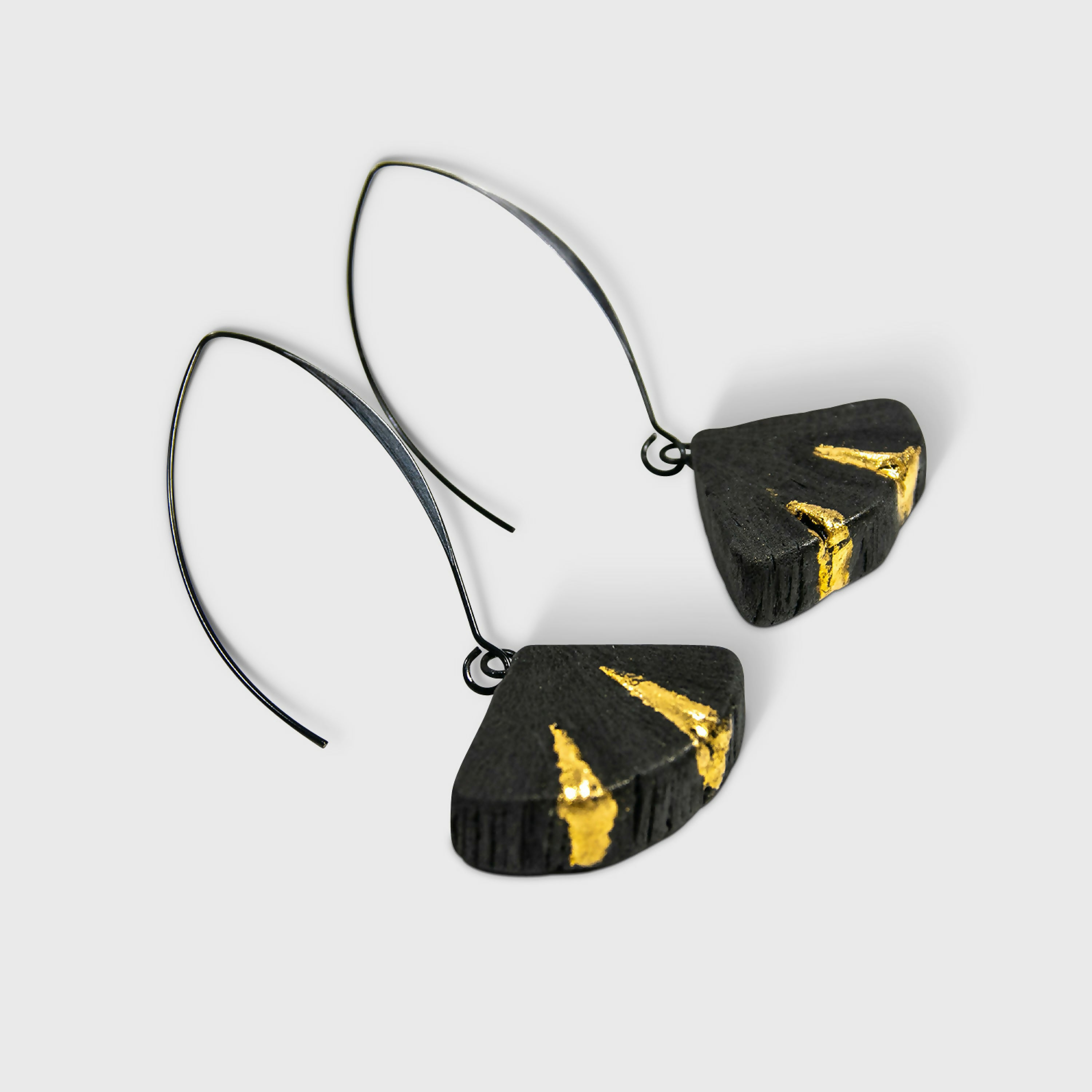 Boucles d’oreilles KURO-KIN-FULI-KINTSUGI-GINKO 1 | EMPREINTES Paris
