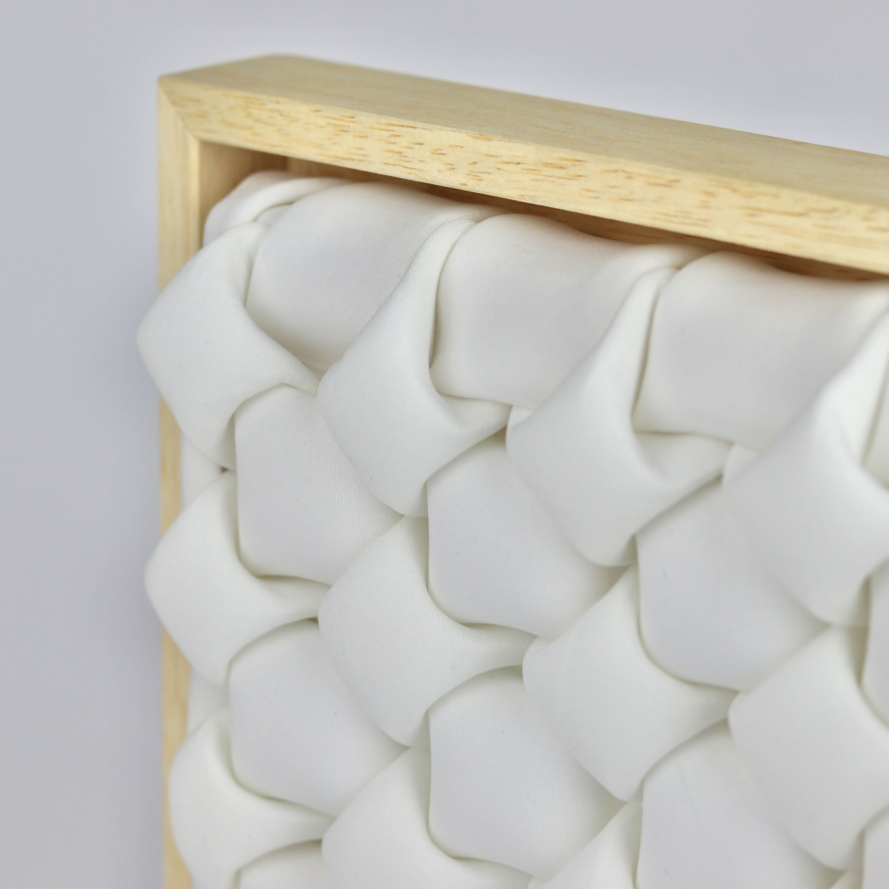 tableau_textile_neosmock_floriane_schmitt_studio copie | EMPREINTES Paris