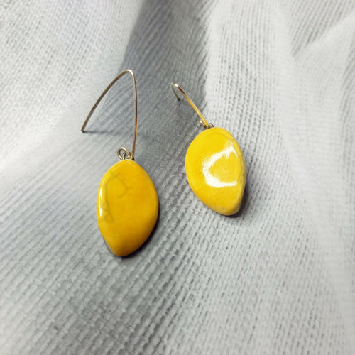 boucles_doreilles_lune_jaune_chloe_bercovici_simplement_terre copie | EMPREINTES Paris - EMPREINTES Paris