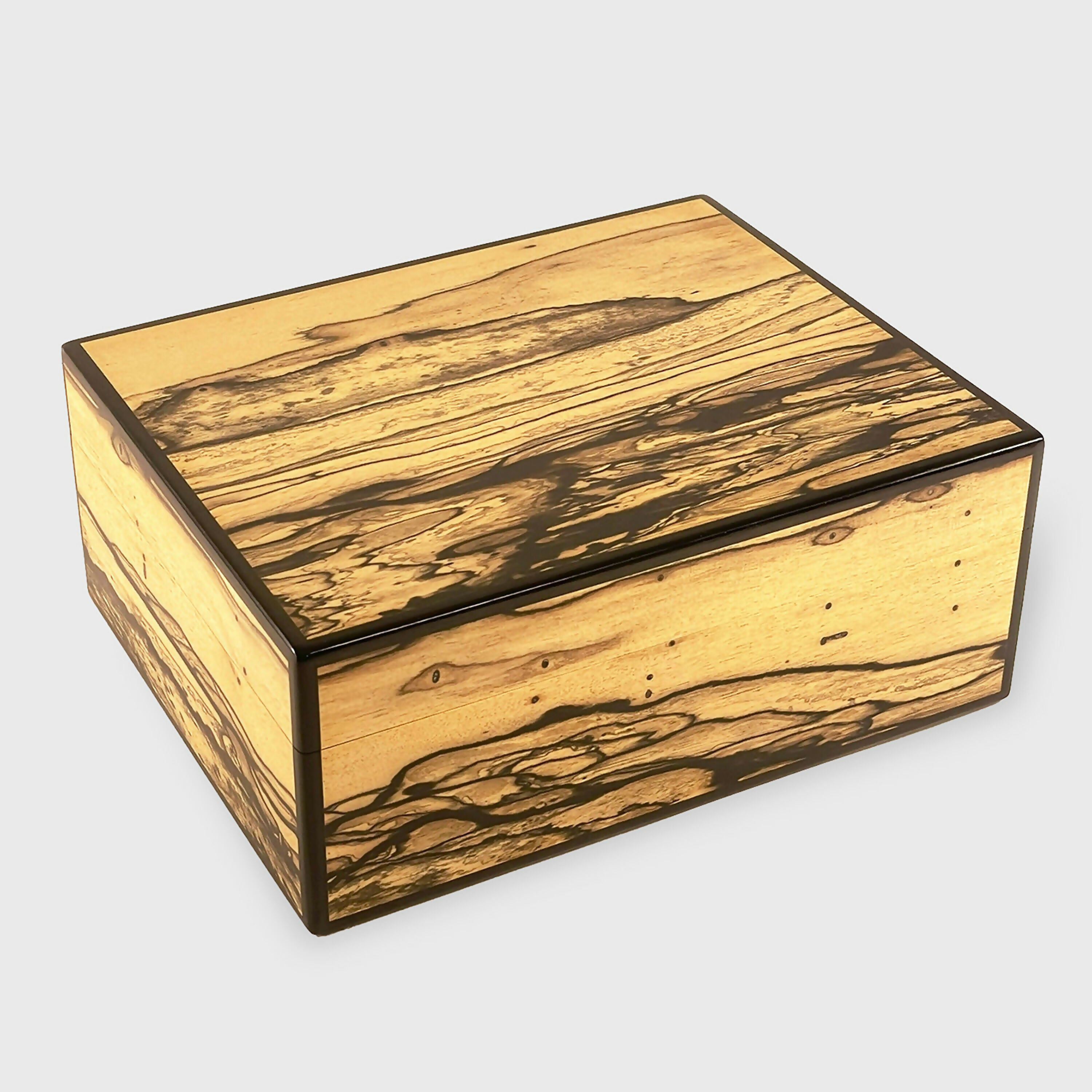 cave_a_cigares_50_cigares_ebene_blanc_2_walter_bellini copie | EMPREINTES Paris