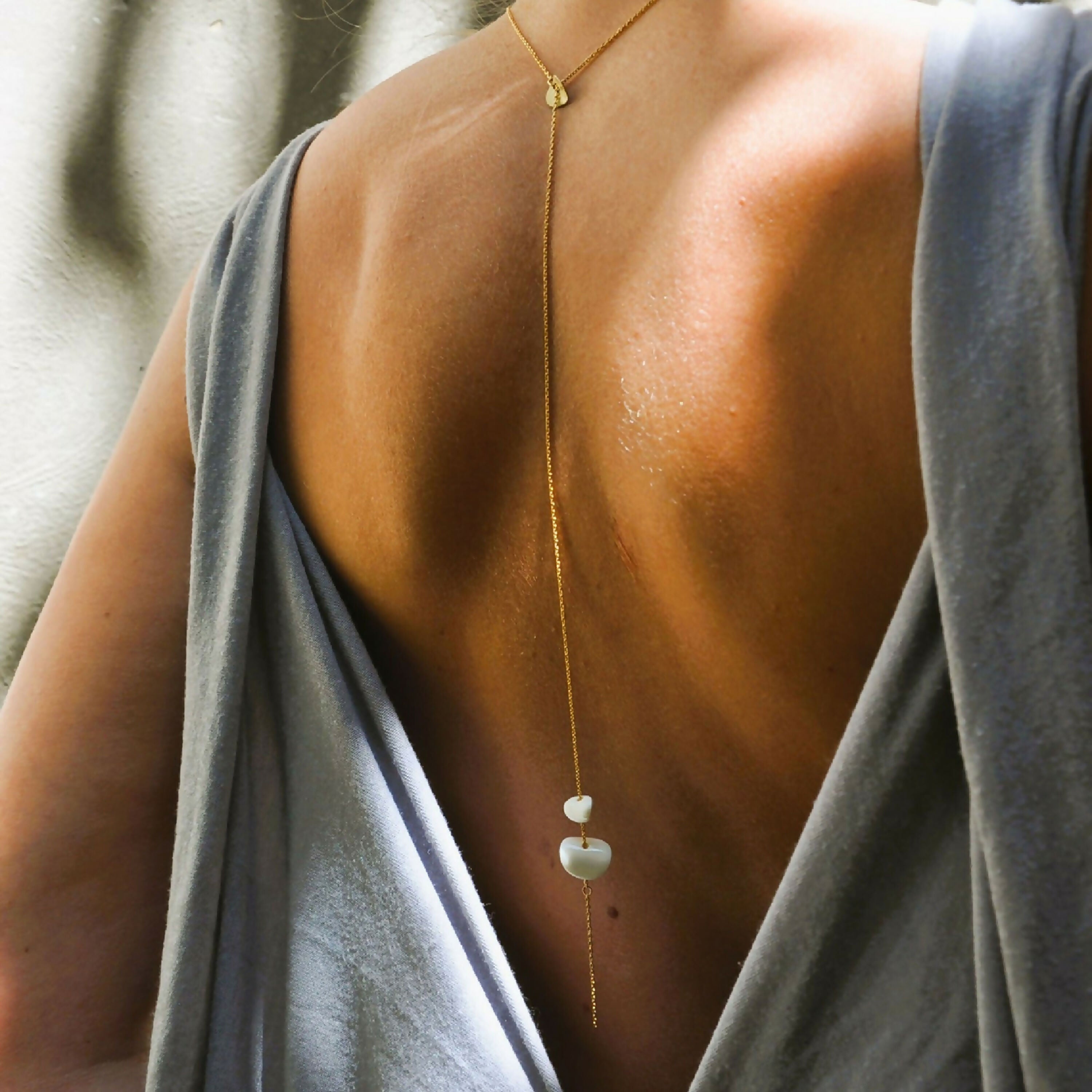 bijou_de_dos_mariee_petales_koeda copie | EMPREINTES Paris