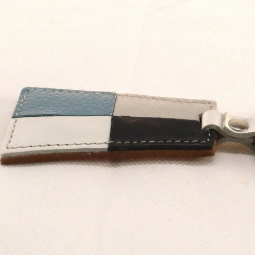 porte_cle_pennant_en_cuir_version_n°9–_collection_glacier_sylvie_strohl1 | EMPREINTES Paris - EMPREINTES Paris