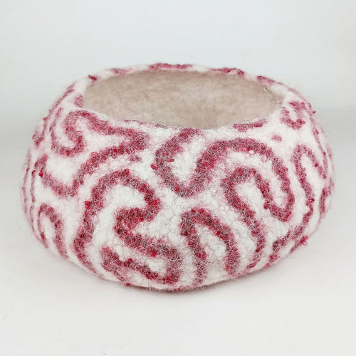 vide_poche_oursin_ecru_decor_ondulant_rouge_en_feutre_de_laine_atelier_lanzetta copie | EMPREINTES Paris - EMPREINTES Paris