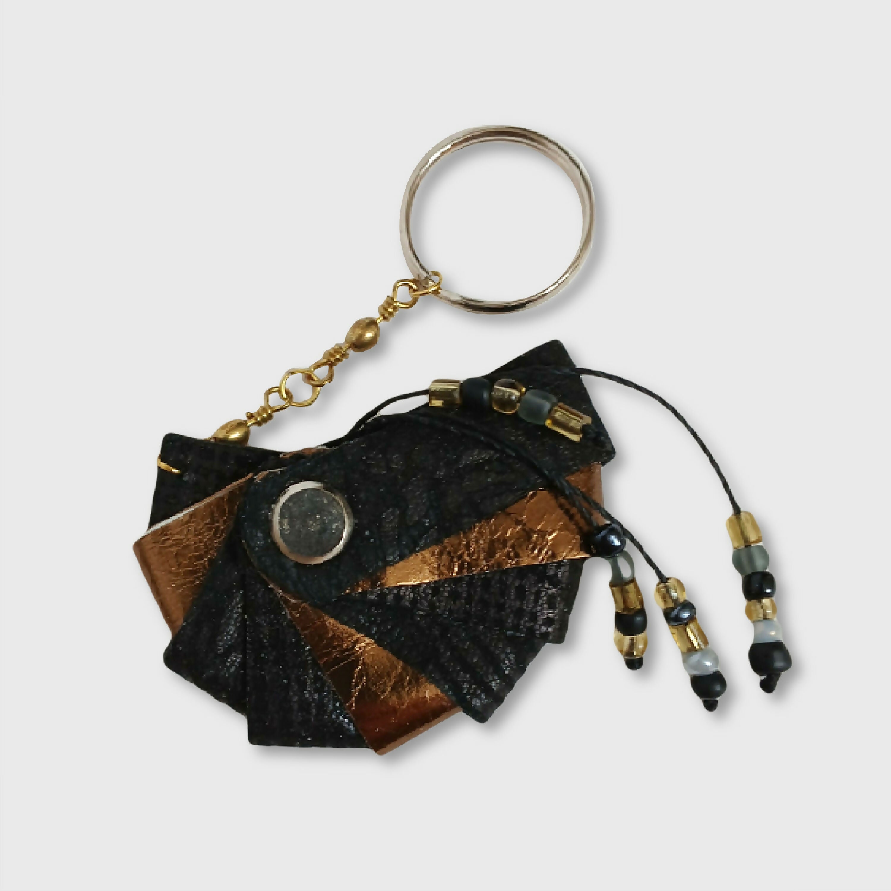 porte_cle_obsidienne_occi_tanne copie | EMPREINTES Paris