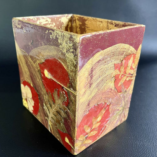 vase_carton_laque_eucalyptus_atelier_solange_godard copie | EMPREINTES Paris - EMPREINTES Paris