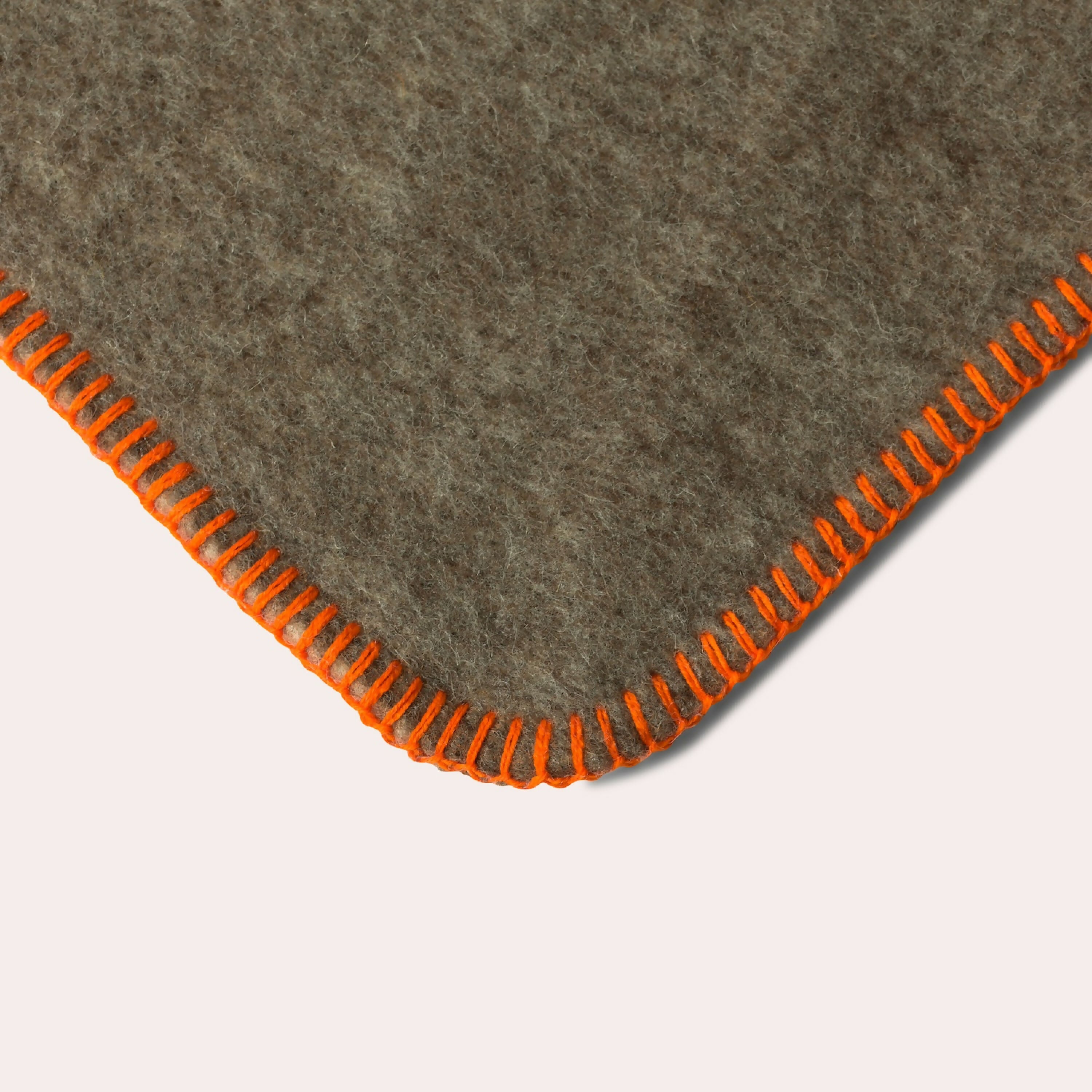 plaid_haute_laine_naturelle_gris_midipy copie | EMPREINTES Paris