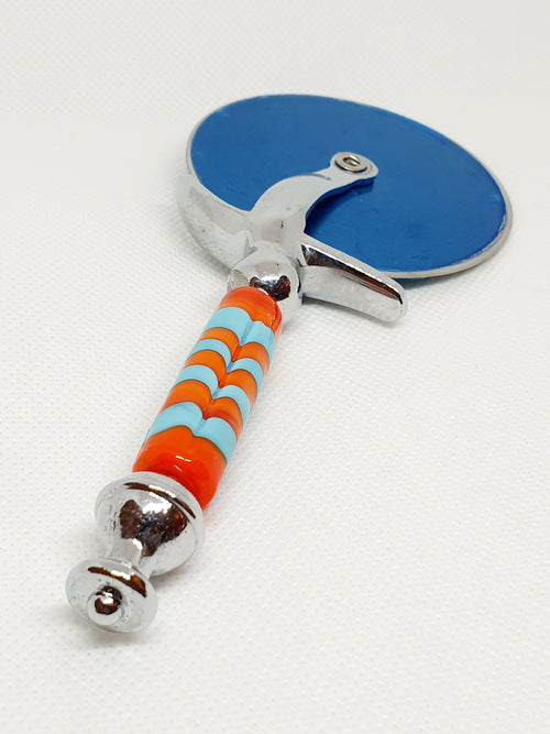 Roulette à pizza orange et bleu turquoise - Vaguelettes | EMPREINTES Paris - EMPREINTES Paris