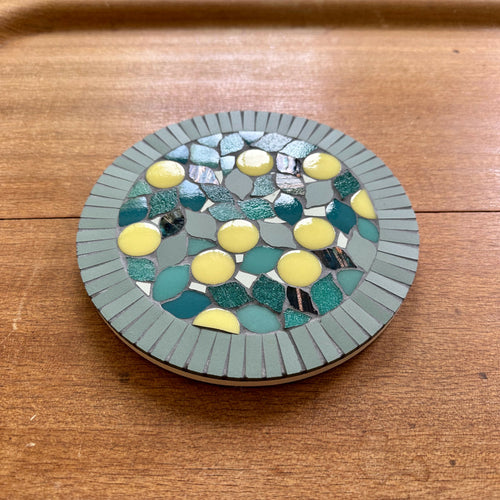 dessous_de_plat_floral_pompons_jaunes_anis_et_celadon copie | EMPREINTES Paris - EMPREINTES Paris