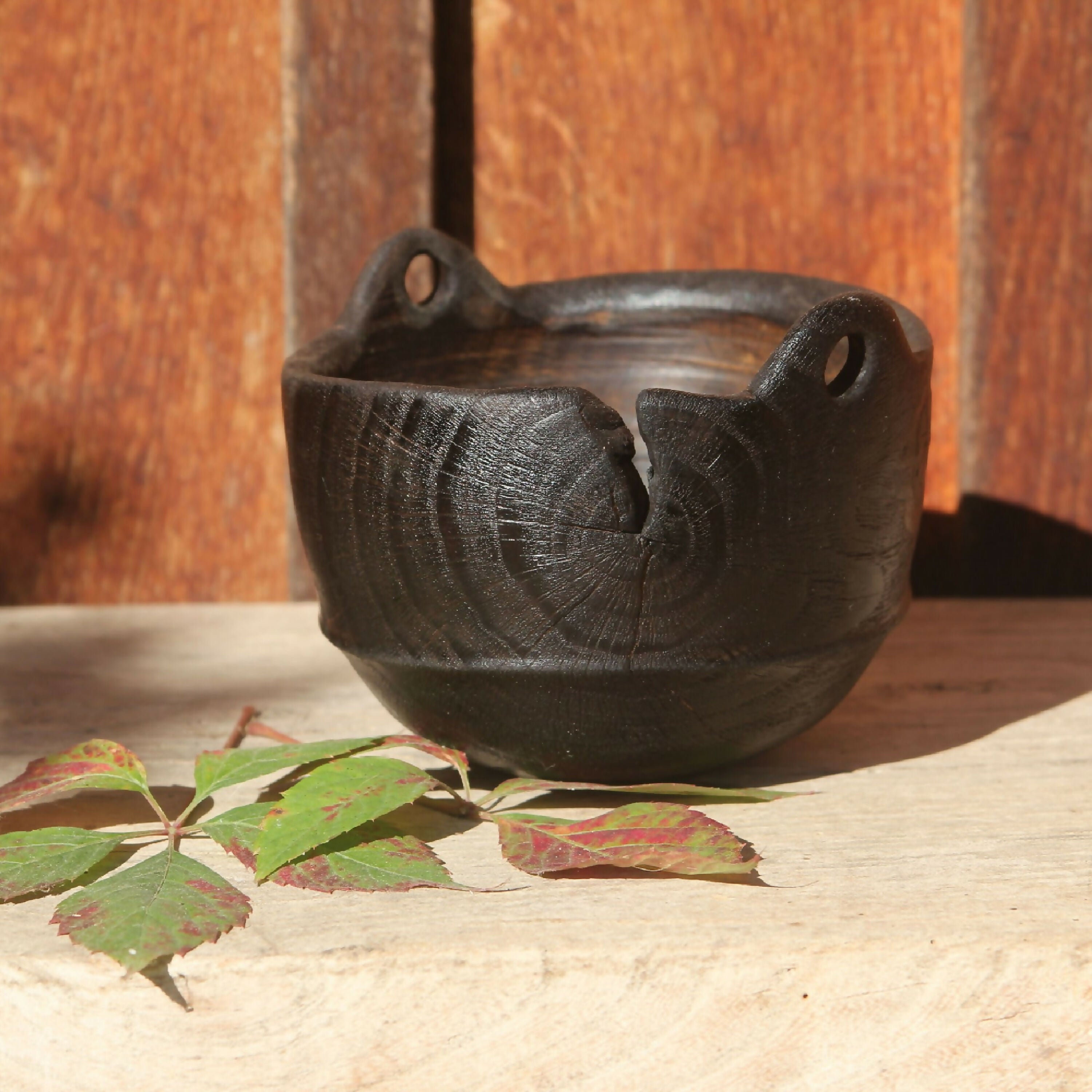 Pot en chêne brulé IV - Collection bois vert | EMPREINTES Paris