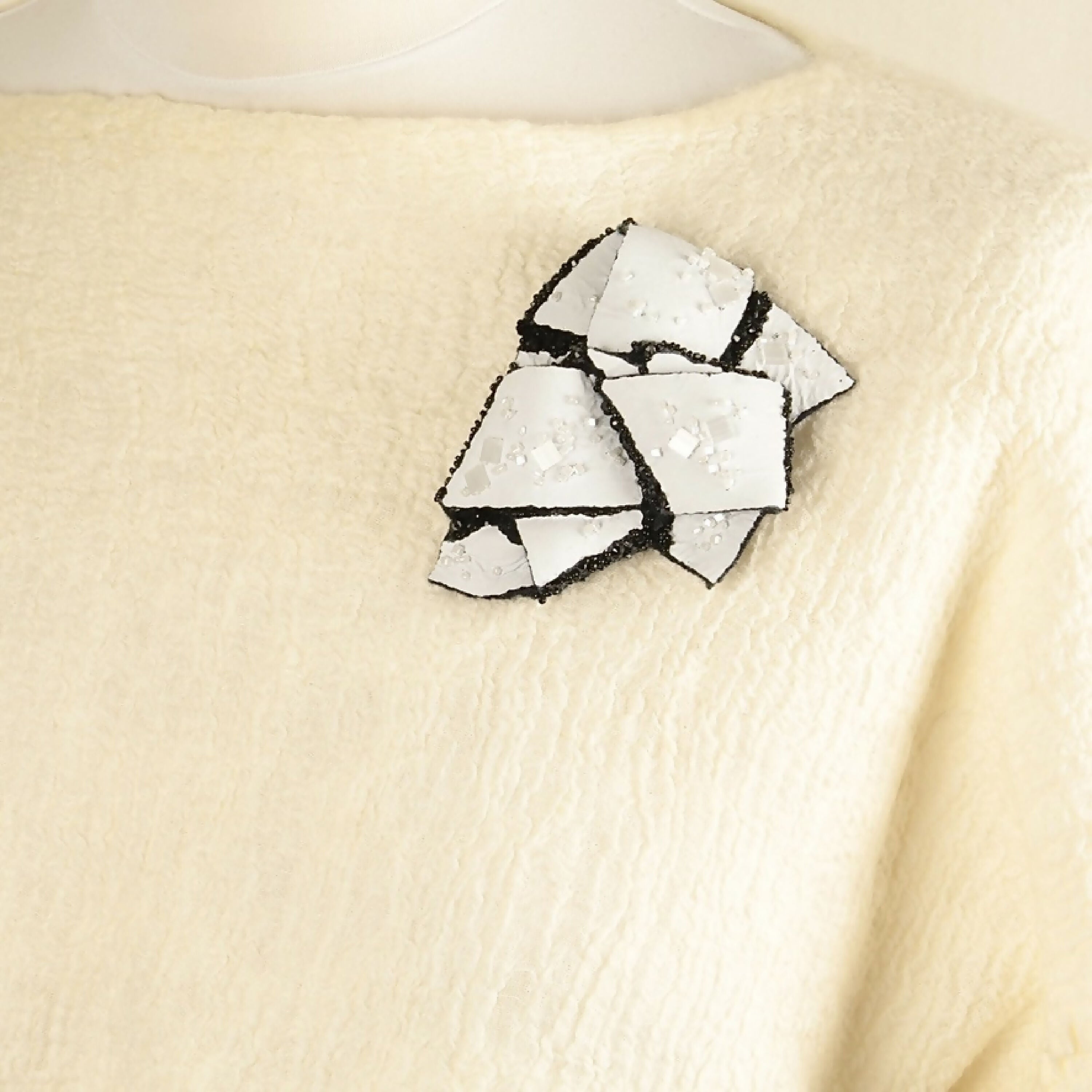 origami_ii_sculpture_textile_a_porter_virginie_parrot copie | EMPREINTES Paris