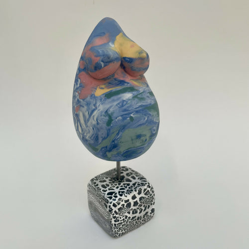 sculpture_femme_enceinte_neriage_porcelaine_multicolore_6_guenaelle_grassi copie | EMPREINTES Paris - EMPREINTES Paris