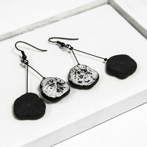 boucles_doreilles_kuro_fuli_palla_tenchi_charcoal_eskimeit copie | EMPREINTES Paris - EMPREINTES Paris