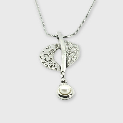 pendentif_en_etain_avec_perle_deau_douce_bijoux_christine_philippe copie | EMPREINTES Paris - EMPREINTES Paris