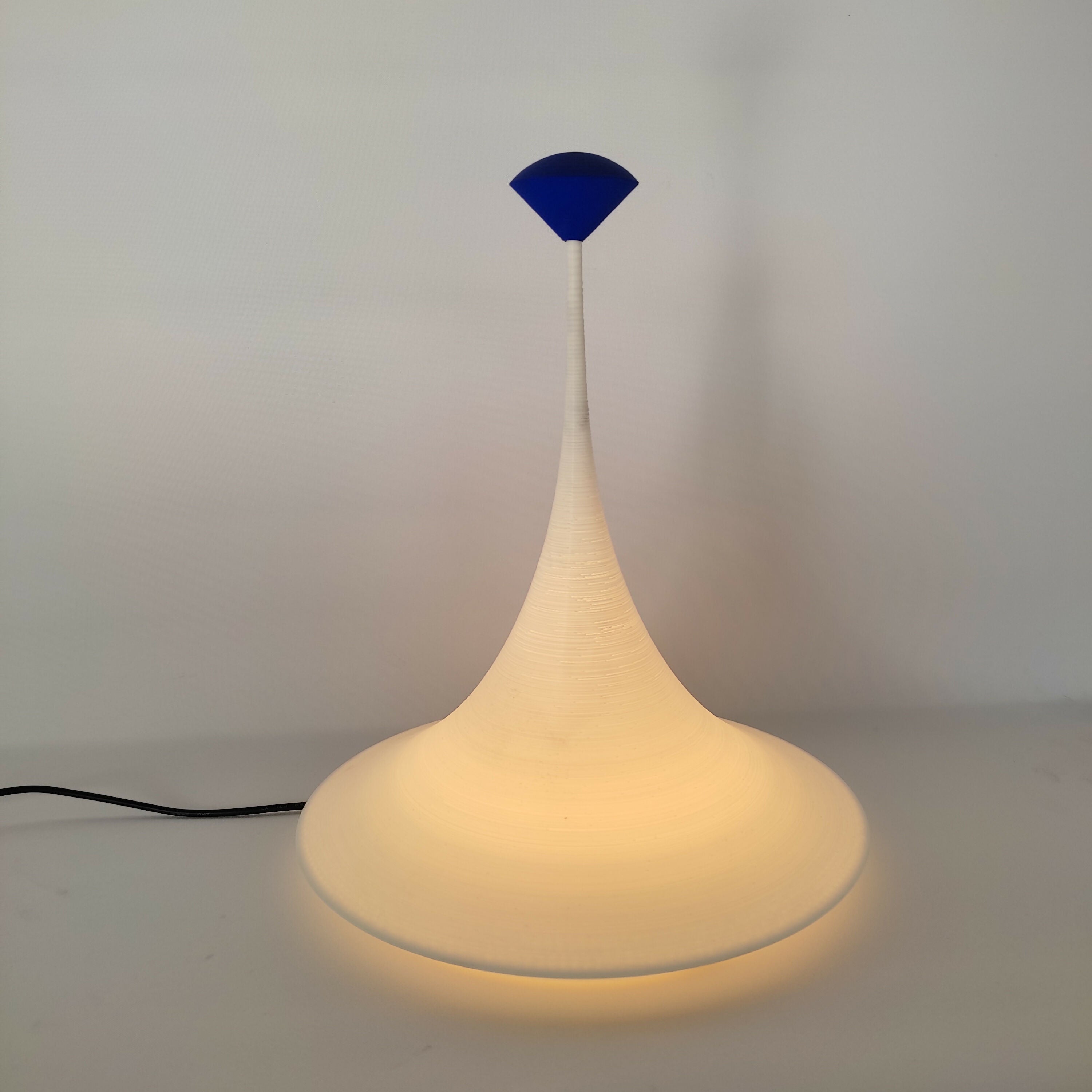 lampe_luppa_ultra_blue_atelier_axel_simon copie | EMPREINTES Paris