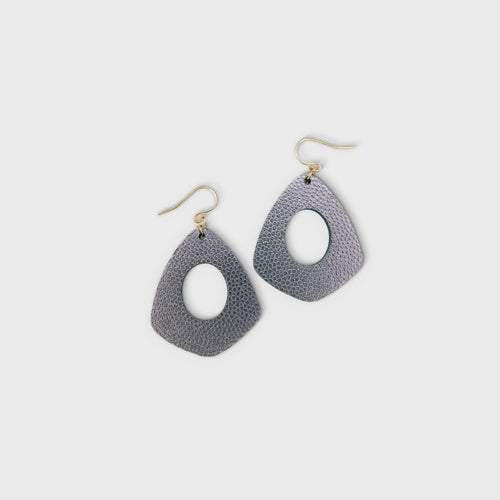 boucles_doreilles_creoles_en_cuir_violet_julie_troncin_maroquinerie | EMPREINTES Paris - EMPREINTES Paris