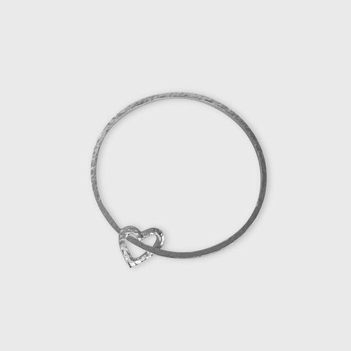 bracelet_jonc_en_argent_massif_et_sa_breloque_coeur_artyssia copie | EMPREINTES Paris - EMPREINTES Paris