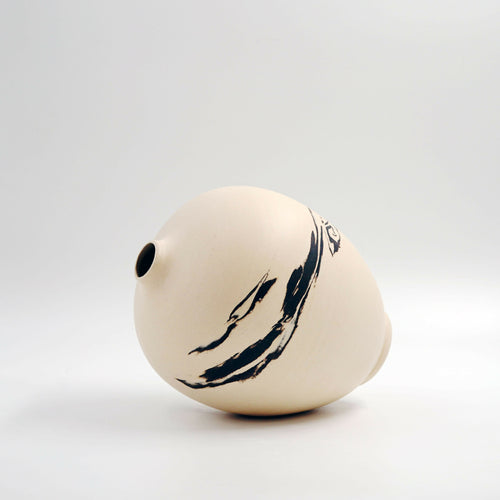 Vase blanc et noir - série Nuages III | EMPREINTES Paris - EMPREINTES Paris