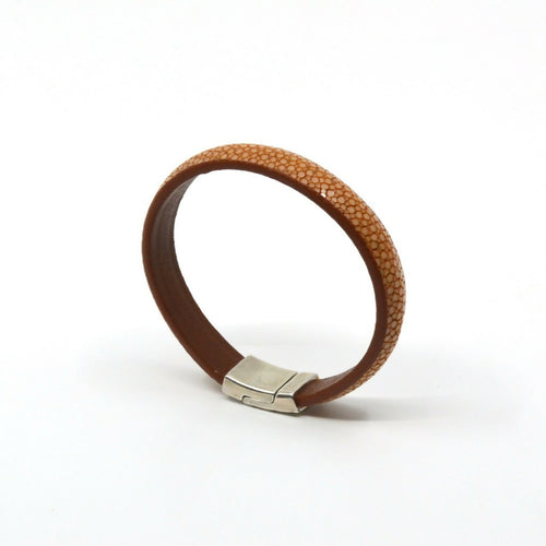 bracelet_en_galuchat_camel_fermoir_sirena_sylvie_zarnowski copie | EMPREINTES Paris - EMPREINTES Paris