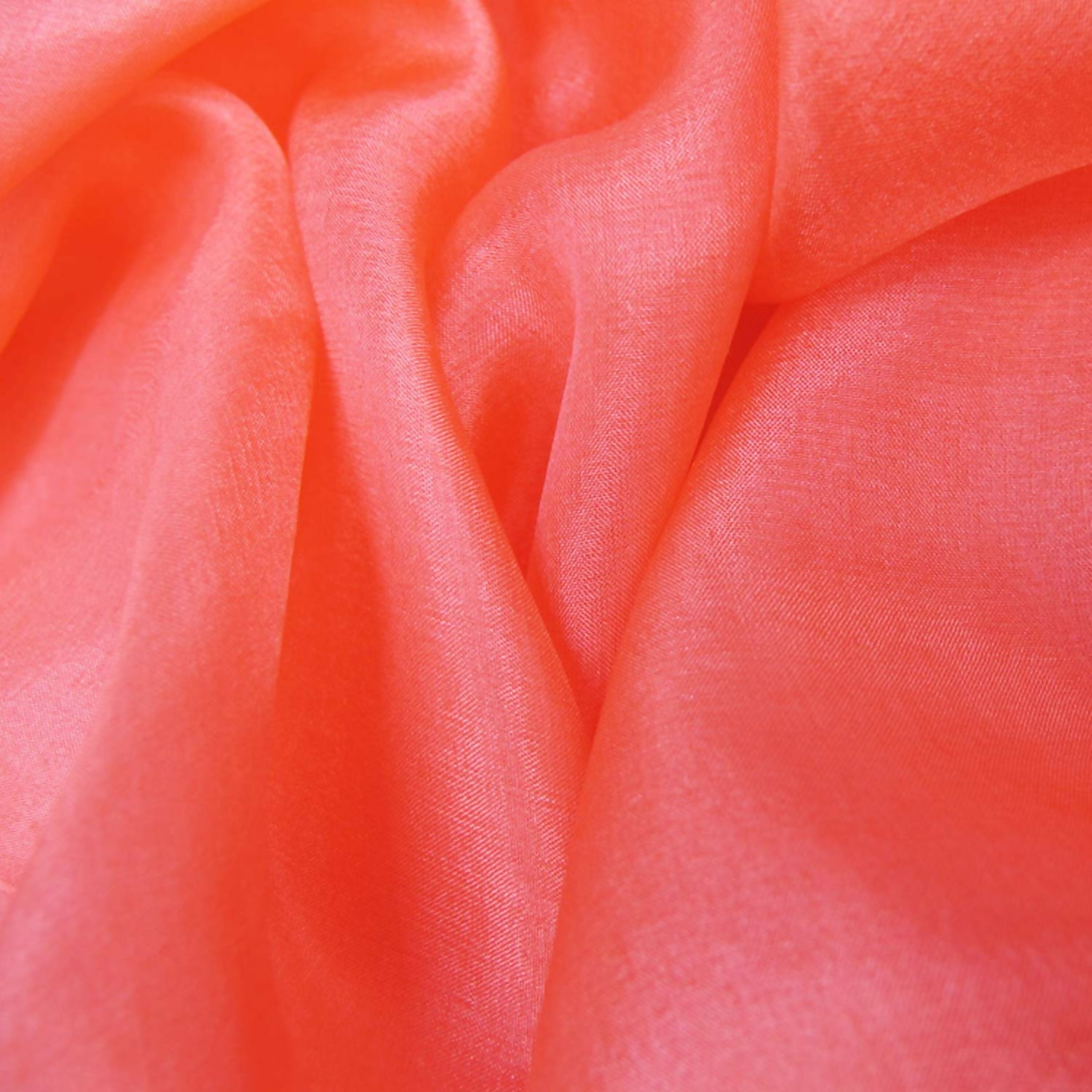 carre_140_uni_corail_rouge_sophie_guyot_soieries copie | EMPREINTES Paris