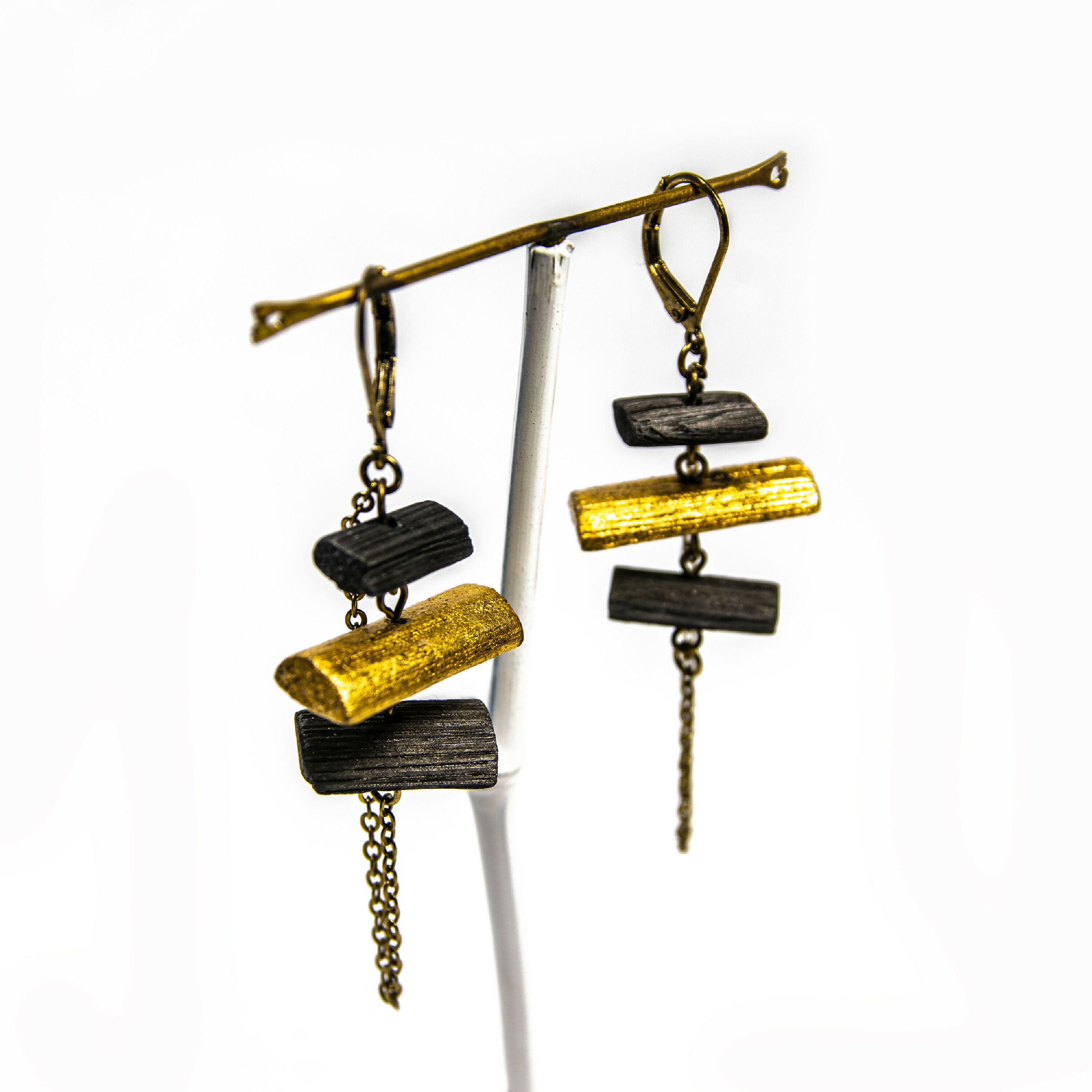 Boucles d’oreilles YAYOI-TSUBUTSUBU-KIN 3 - charcoal copie | EMPREINTES Paris